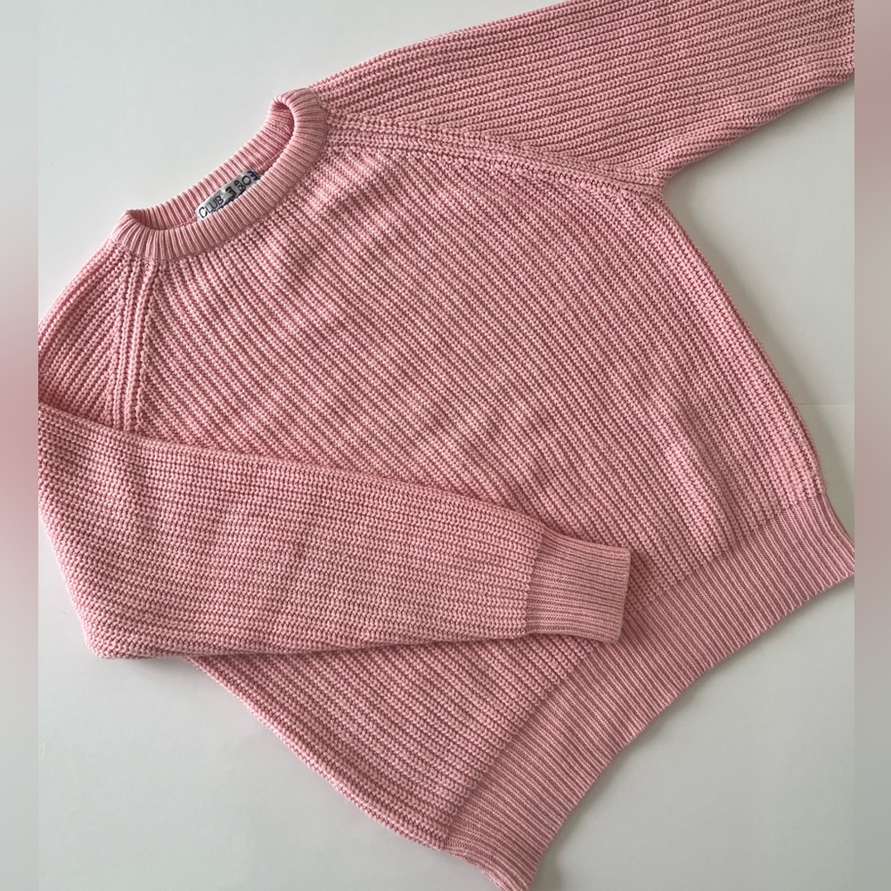 Vintage Club Europe Cozy Pink Knit Sweater